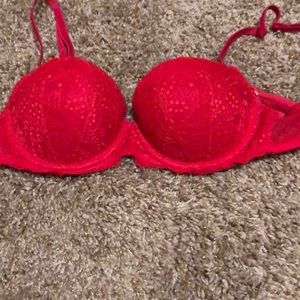 Laced  red push - up bra